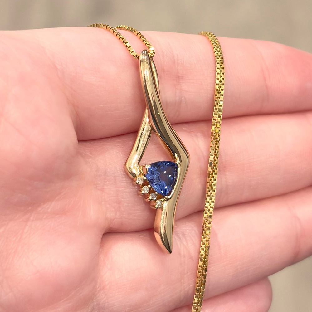 10K Sapphire Diamond Pendant, Yellow Gold, Deep Blue Trillion, Filigree Luxury - Picture 10 of 15